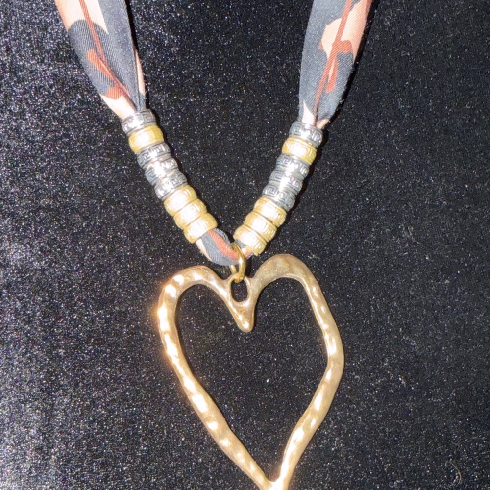 Gold Heart Pendant Necklace with Beaded Ribbon - Women Jewelry - Picture 5 of 6